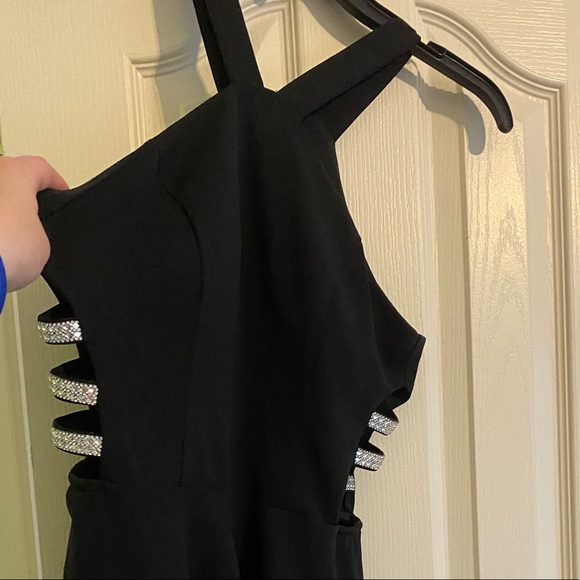 Black Formal Dress with cute silver design ! - Picture 4 of 7